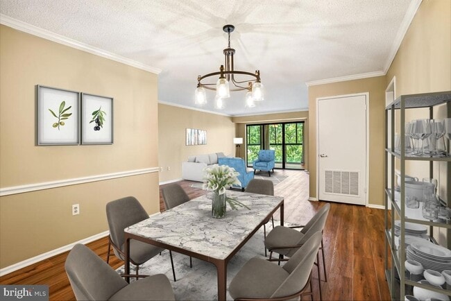 Photo - 15101 Interlachen Dr Apartment