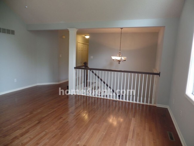 Building Photo - 3625 NW Anchor Ct
