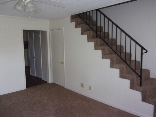Foto del edificio - 314 McClain Ave