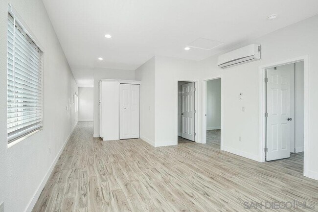 Foto del edificio - 4624 Idaho St