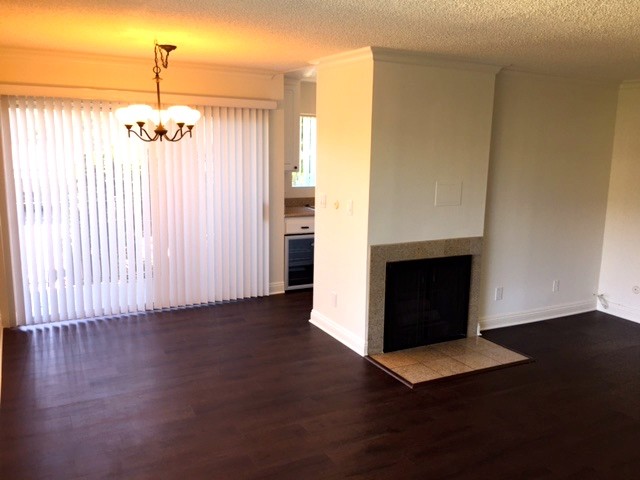 Building Photo - 5000 Whitsett Ave