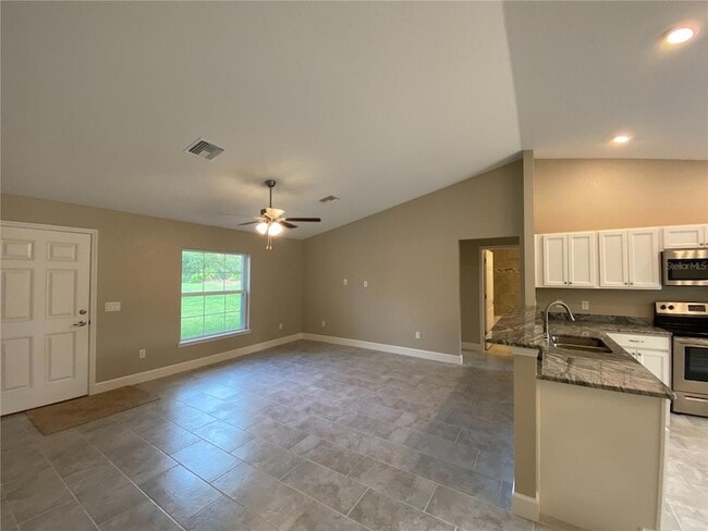 Foto del edificio - 3011 SW 140th Loop