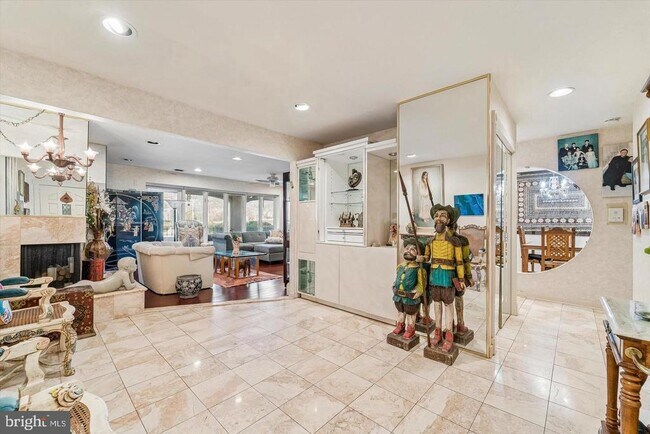Foto del edificio - 301 Browning Ln