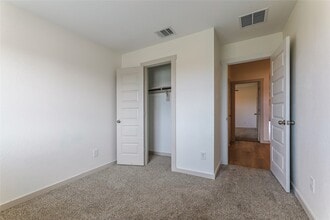 Building Photo - 14507 Sweetwater Dr