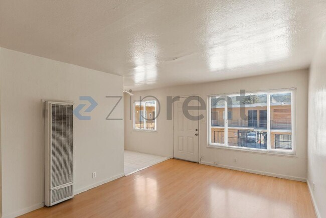 Building Photo - Unit 41