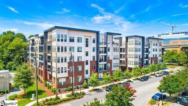 Photo - 212 E Broad St Apartment