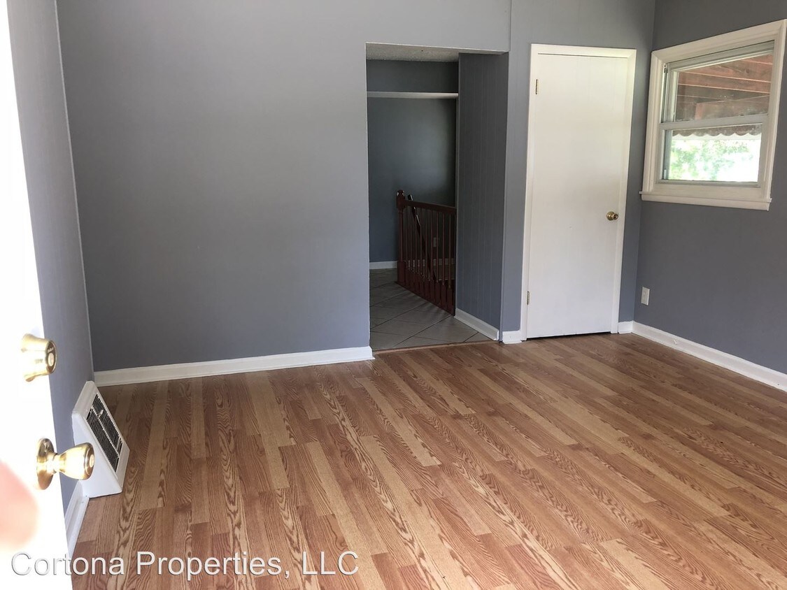 Building Photo - 3 br, 1 bath House - 10518 Gretna Cir