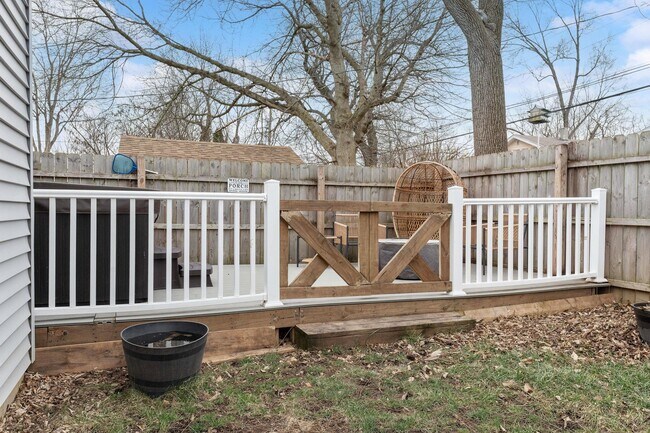 Foto del edificio - 1114 Eureka Dr