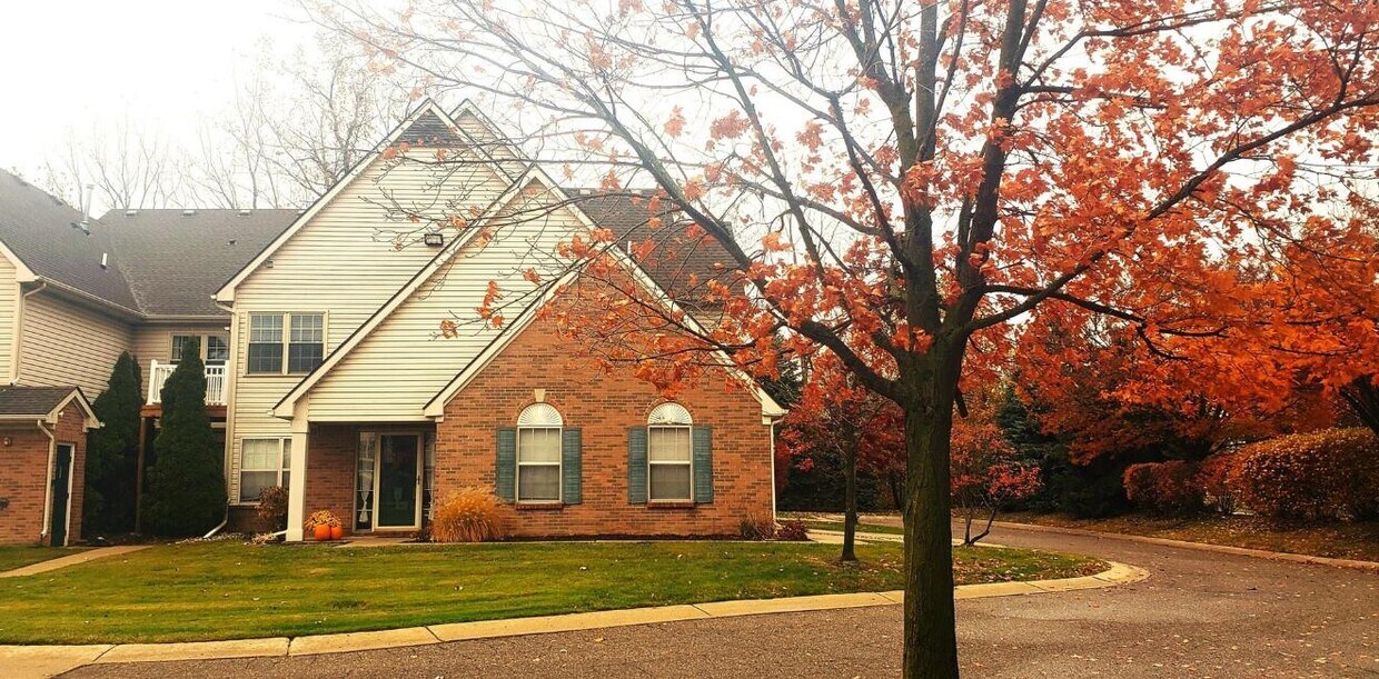 Foto principal - 7438 Lacy Dr