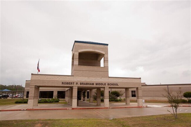 Building Photo - 7052 Silverleaf Oak St