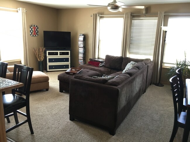 Foto del edificio - 3161 SW Sharmin Ln