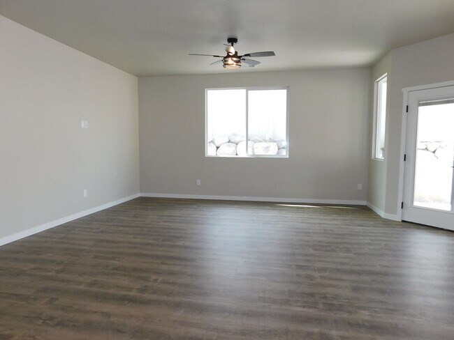 Foto del edificio - New Construction NE Grand Junction