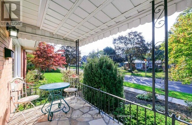 Photo du bâtiment - 94 Broadlands Blvd