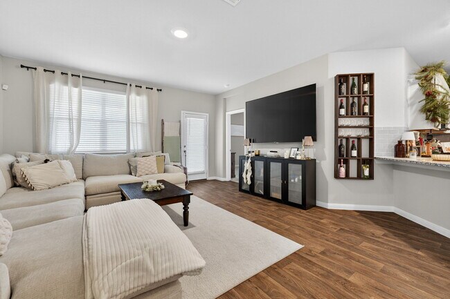 Foto del edificio - 301 Carolina Buckthorn Dr