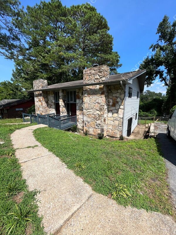 3990 Arbor Pl Ln, Chattanooga, TN 37416 Condo for Rent in Chattanooga