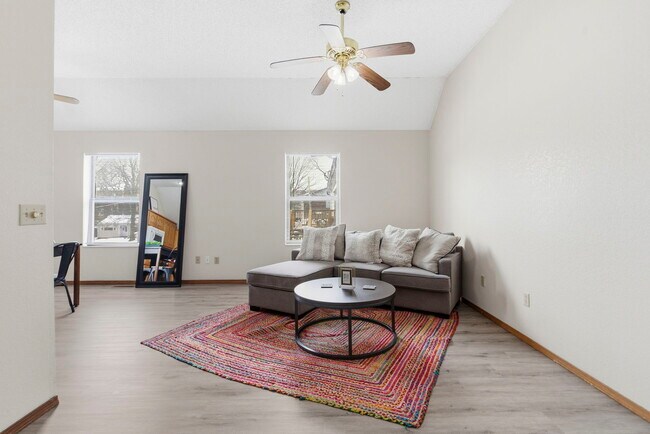 Foto del edificio - Beartown Townhomes