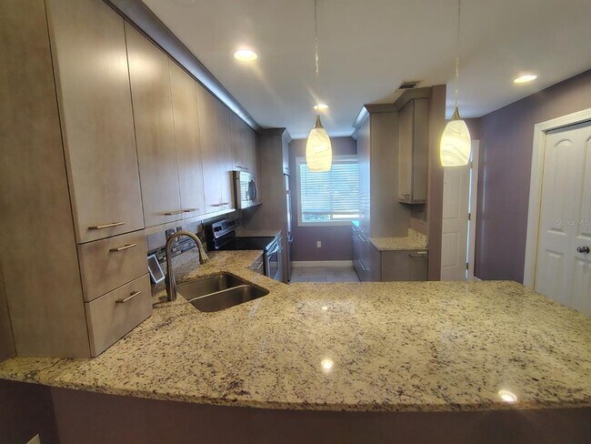 Building Photo - 453 Prestwick Pl