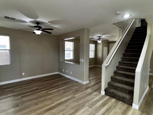 Foto del edificio - 6045 Copper Lakes St