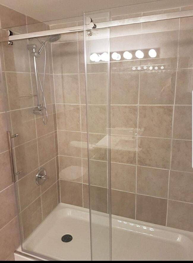 Building Photo - 5499 203 St