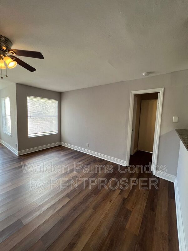 Foto del edificio - 4720 Walden Cir