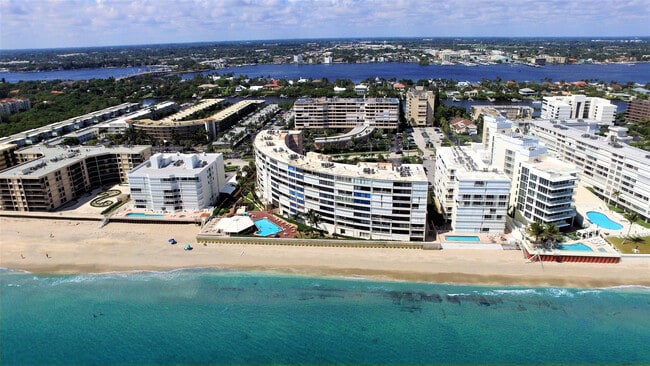 Building Photo - 3589 S Ocean Blvd