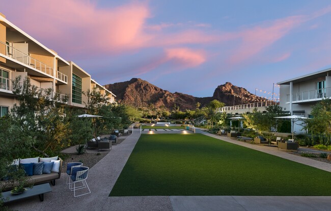 Mountain Shadows Resort Camelback Mountain - 5455 E Lincoln Dr