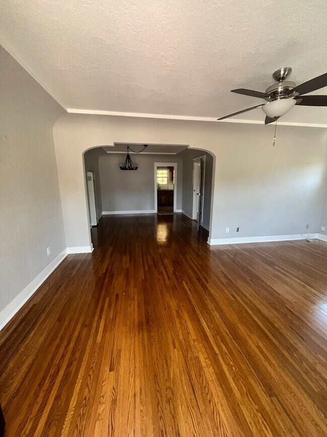 Foto del edificio - Well-Maintained San Diego Home with Classi...