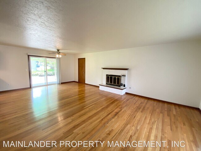 Building Photo - 3 br, 1 bath House - 5956 SW DICKINSON ST