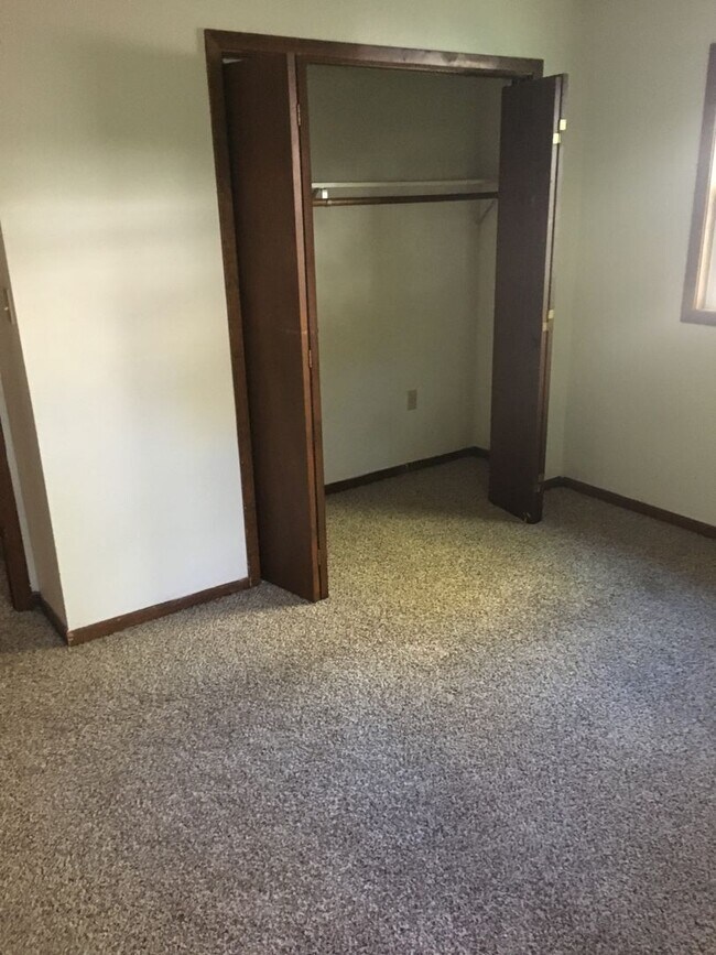 Foto del edificio - 3 Bed 1 Bath