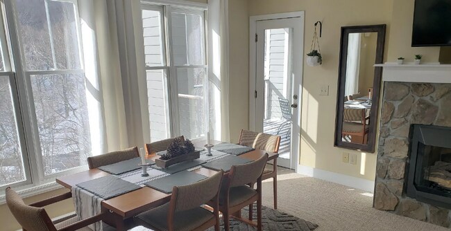 Building Photo - Condo in Seven Devils Community