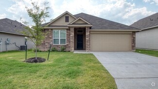 Building Photo - 614 Fallbrook Dr