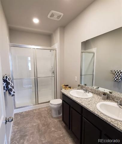 Foto del edificio - 1070 Oak Cir