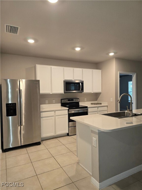 Building Photo - 3187 Estancia Ln
