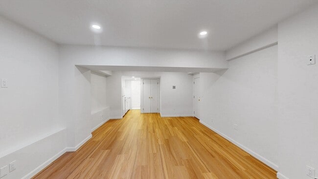 Building Photo - 173 Marlborough St