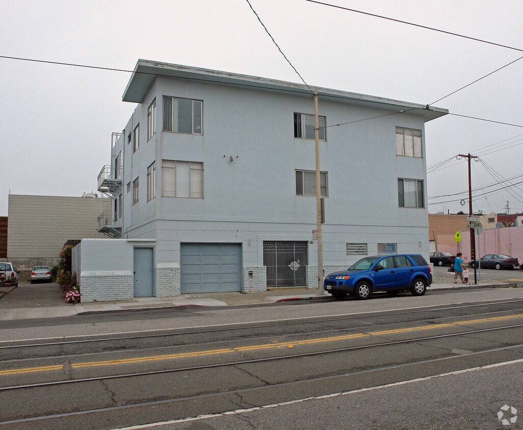 Foto del edificio - 3100 Taraval St