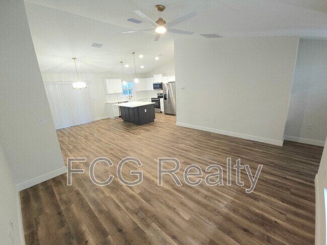 Foto del edificio - 9900 N Langdon Rd