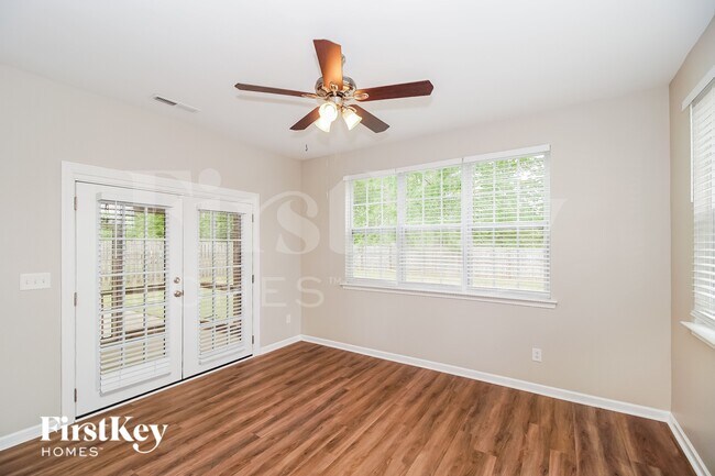 Foto del edificio - 13510 Delstone Dr