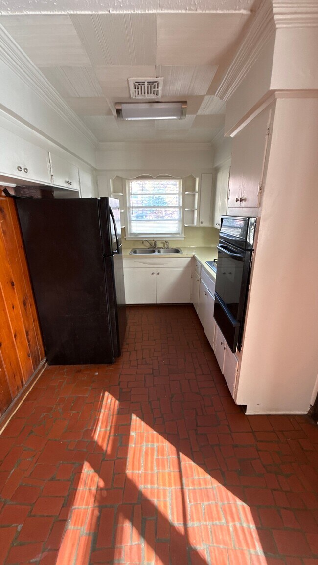 Foto del edificio - 3814 Bienville Rd