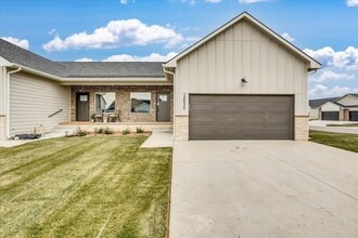 Building Photo - 12048 W Swift Fox St
