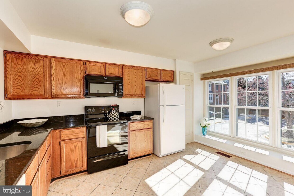 Foto principal - 1329 Templeton Pl