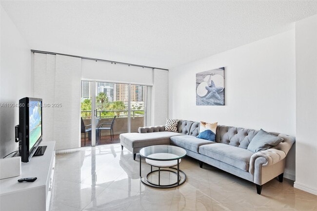 Building Photo - 1985 S Ocean Dr