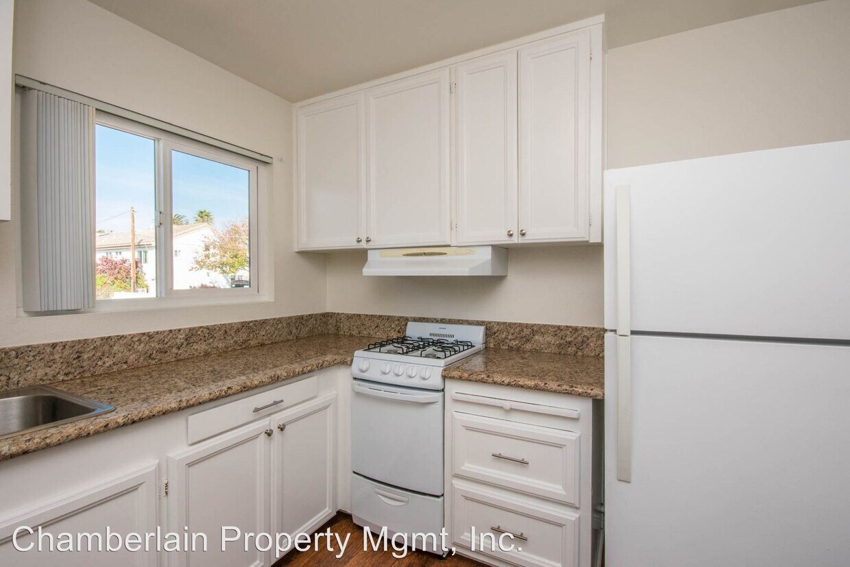 Primary Photo - 1 br, 1 bath House - 325 Chestnut #6