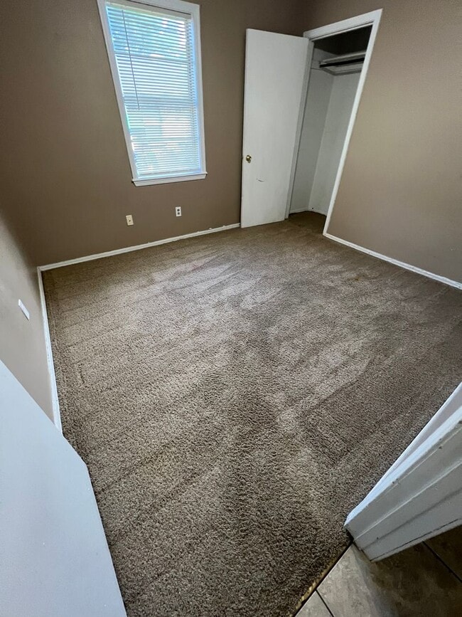Building Photo - 806-820 Alta Vista