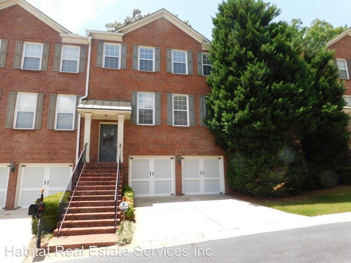 4 br, 3.5 bath House 1645 Emory Place Dr NE House Rental in Atlanta