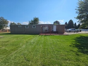 Building Photo - 1404 N Grady Rd