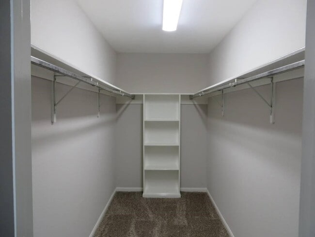 Photo - 3700 W Clay St Apartment
