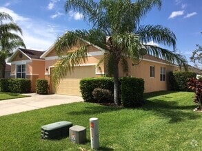Building Photo - 556 1st Cape Coral Dr