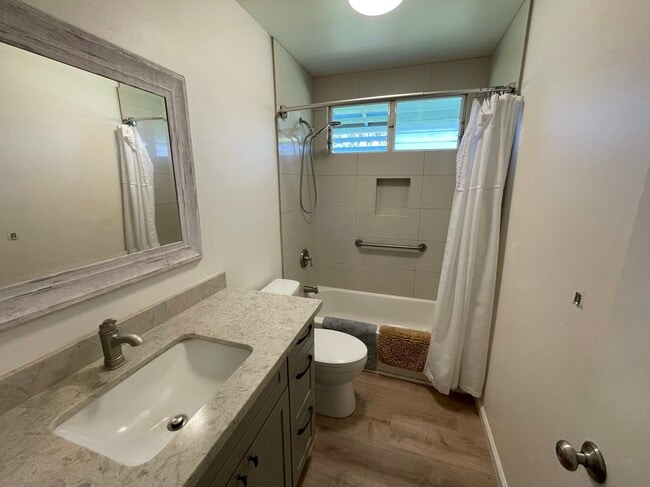 Building Photo - 68-1732-1732 Hulukoa Pl