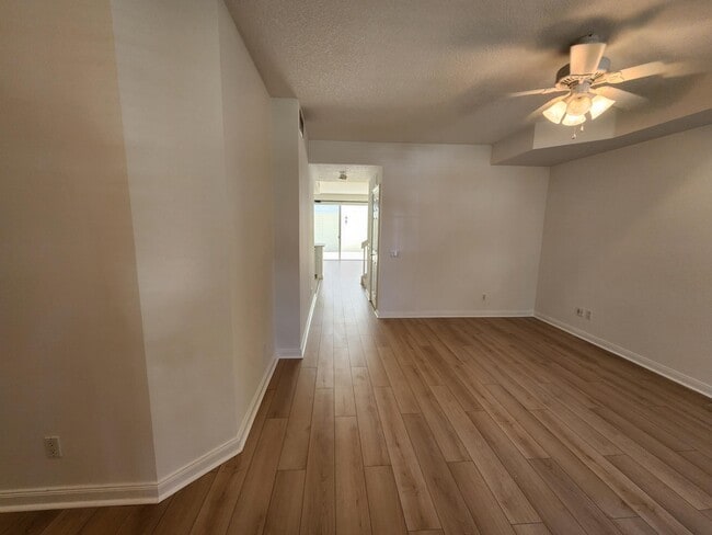 Building Photo - 2761 E Community Dr
