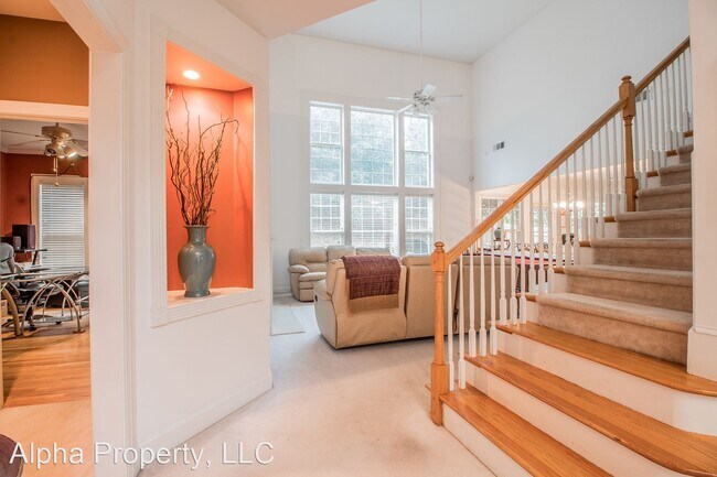 Building Photo - 4 br, 2.5 bath House - 10 Treyburn Ct